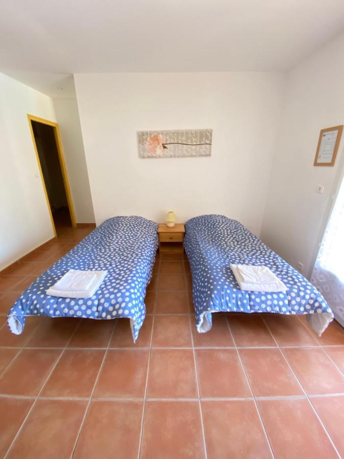 Appartements " Le Clos De La Cerisaie" Castillon-du-Gard Exterior photo
