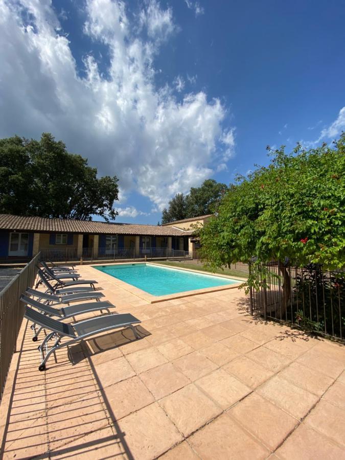 Appartements " Le Clos De La Cerisaie" Castillon-du-Gard Exterior photo